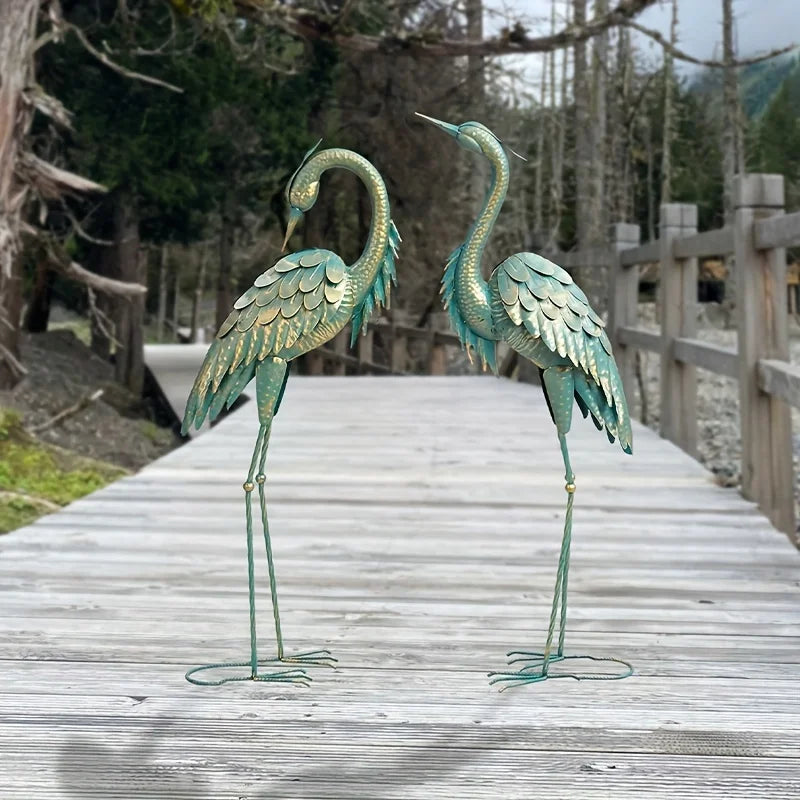 Metal Garden Crane Statues Outdoor Preening Crane Garden Statue Cyan Standing Sculptures For Yard Lawn Pond